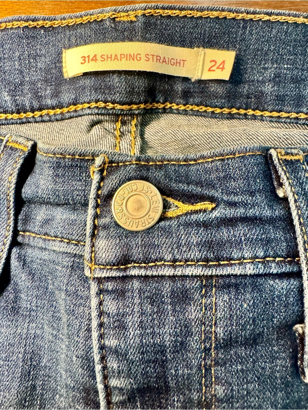 Levi's 314 Shaping Straight Jeans in classic blue denim
